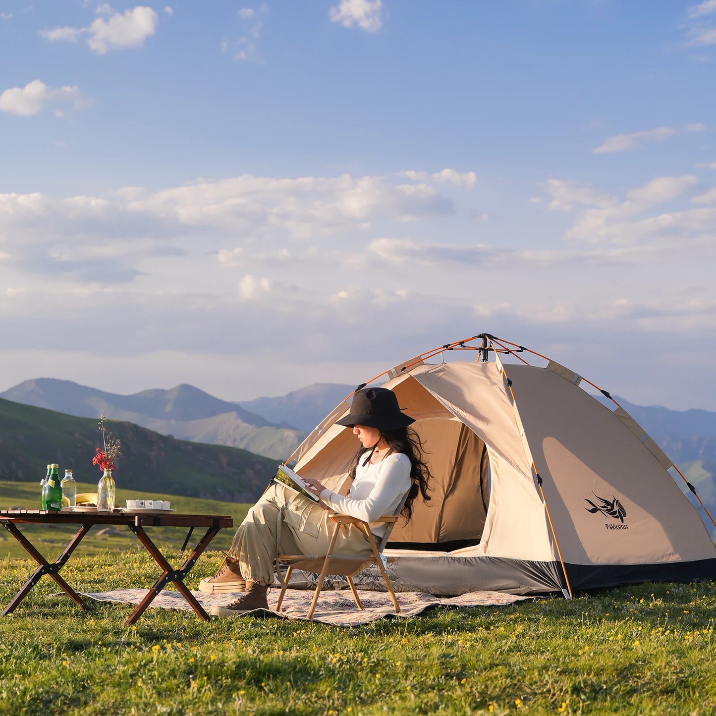 Pakicetus Instant Golden Tent - Portable 3-4 Person